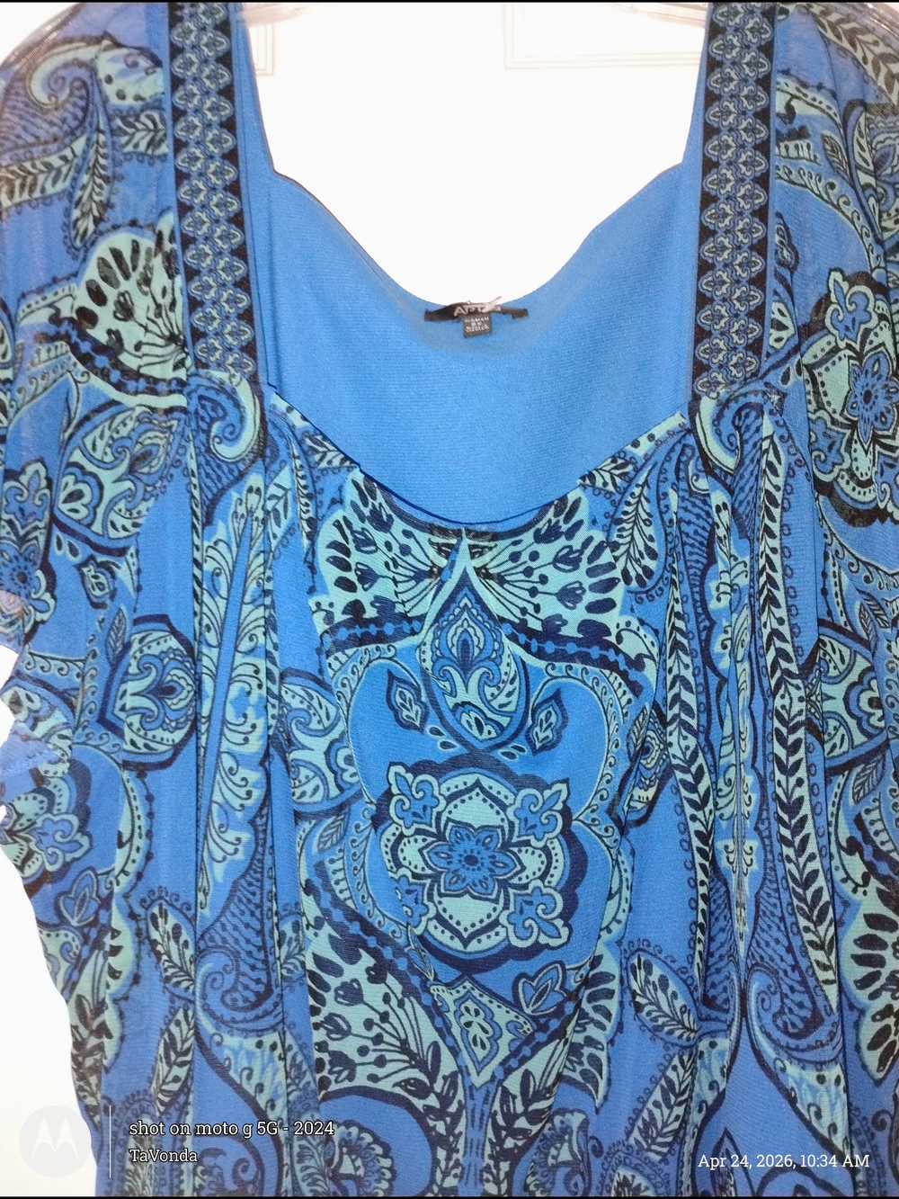 Apt. 9 Blue Paisley Layered Scoop Neck Blouse PTP 26"